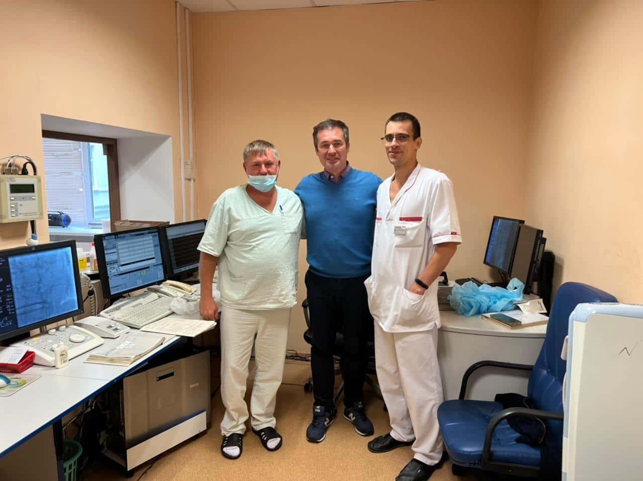 кардиохирург, д.м.н. Шматов Дмитрий Викторович с коллегами из Костромы